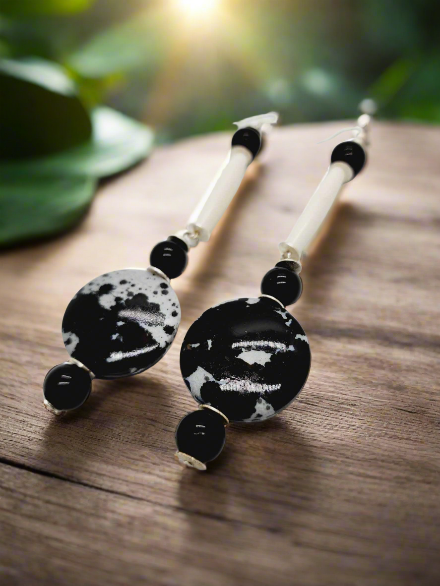 Black and white earrings (Ethnix 1184)
