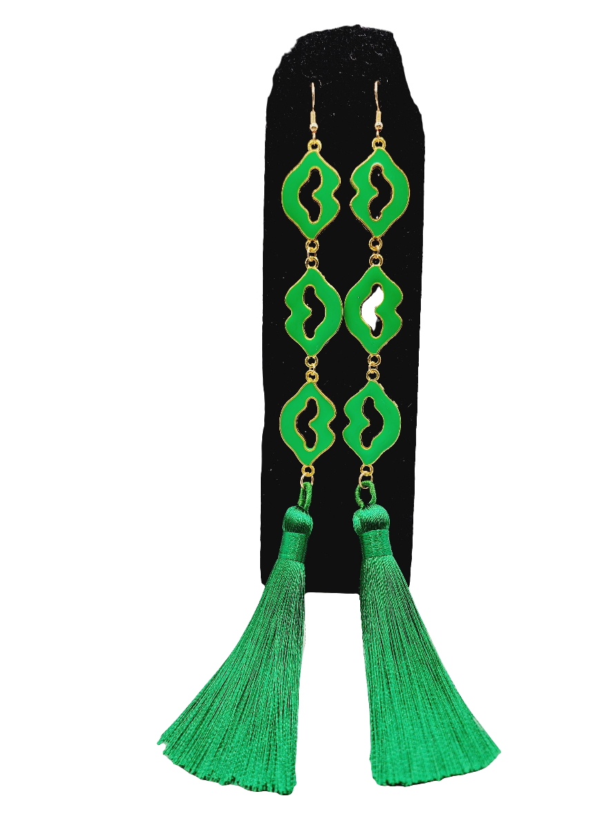 Green tassel earrings (BBW 1058)