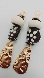 Black and White gold Earrings (Ethnix 1323)