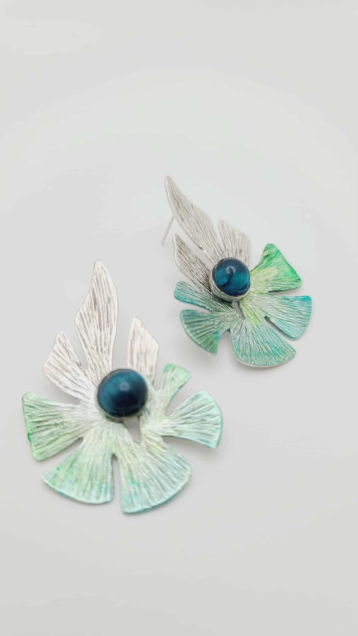 Verdant Flame Bloom Earrings (Short 1723)