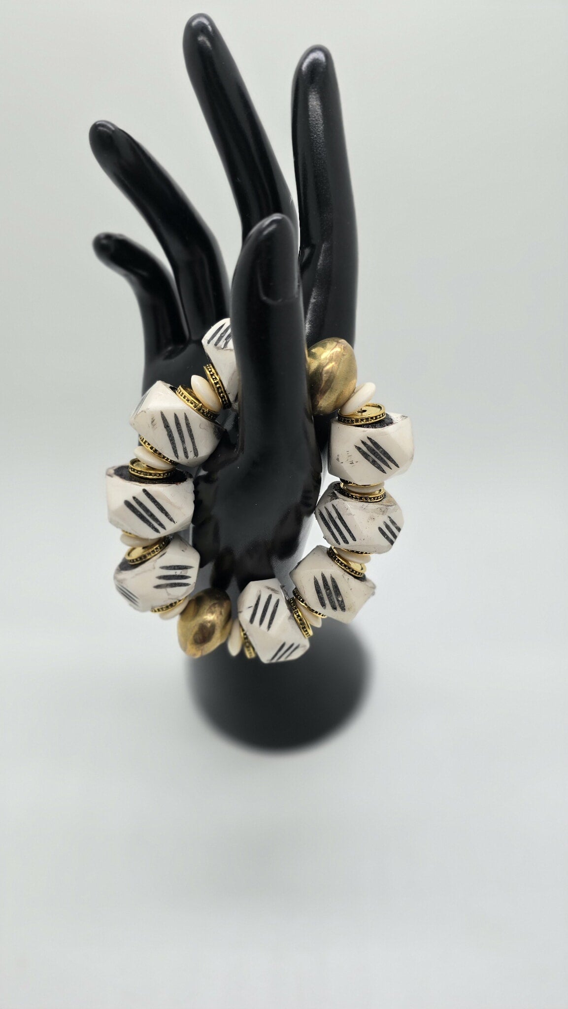 Tribal Essence Beaded Earrings & Bracelet Set (Influencer 1615)