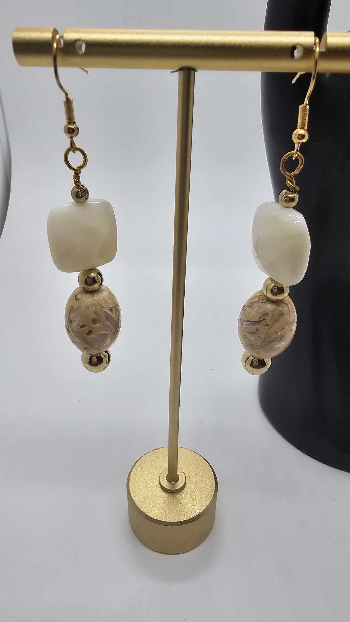 Mother of Peral and Quartz Bracelet and Earring set (Ethnix 1477)