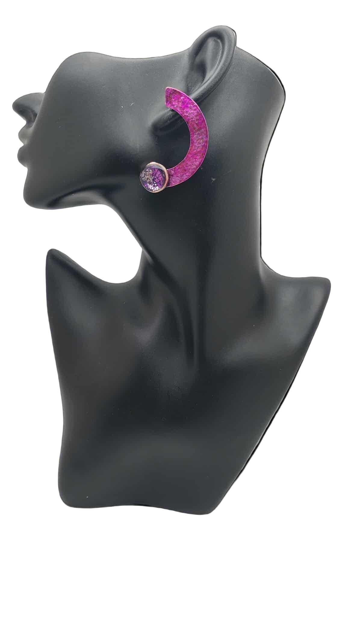 Fuchsia Arc Radiance Earrings (Short 1715)