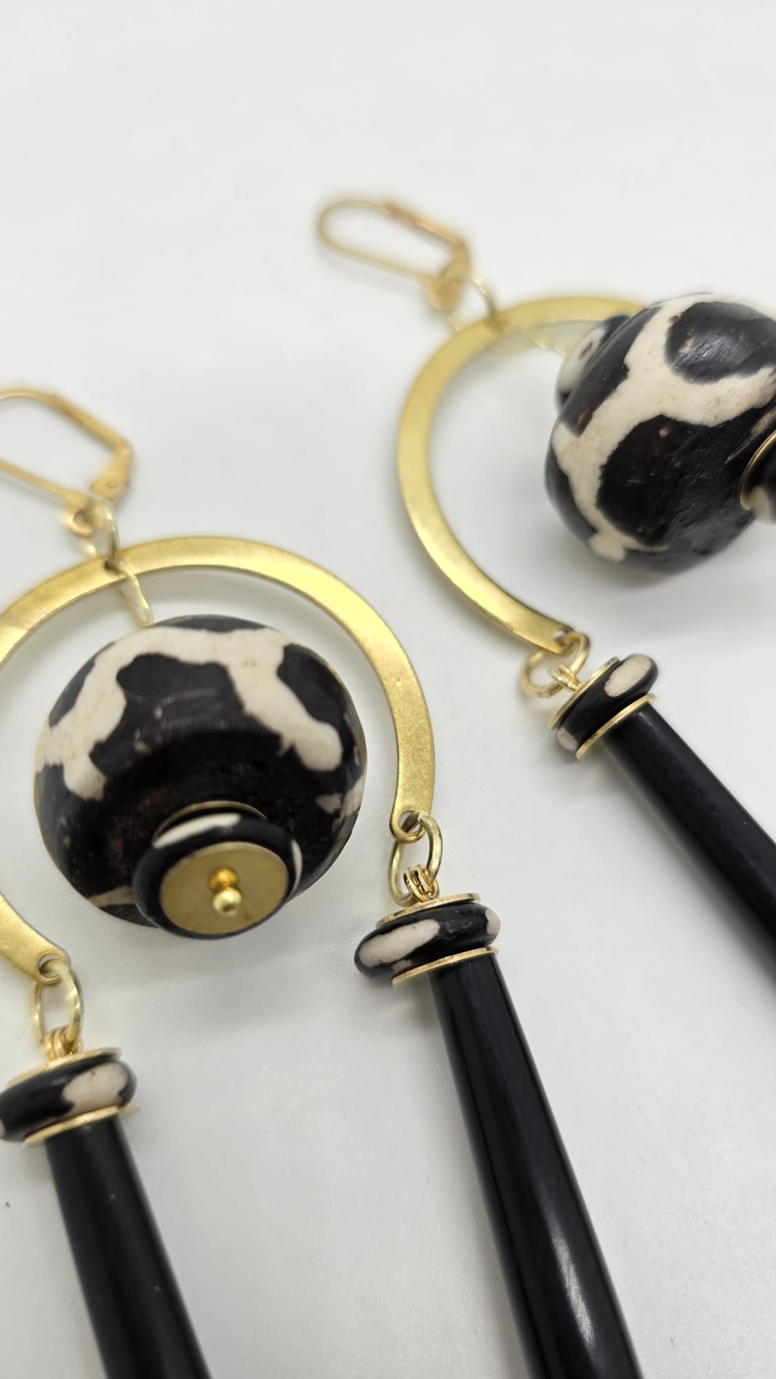 Black and white brass earrings (Ethnix 1590)
