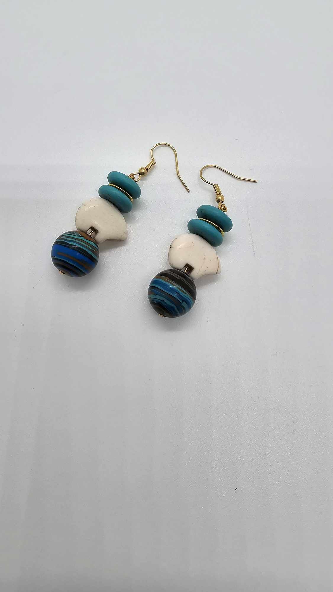 Teal green beaded Earrings (Short 1465)