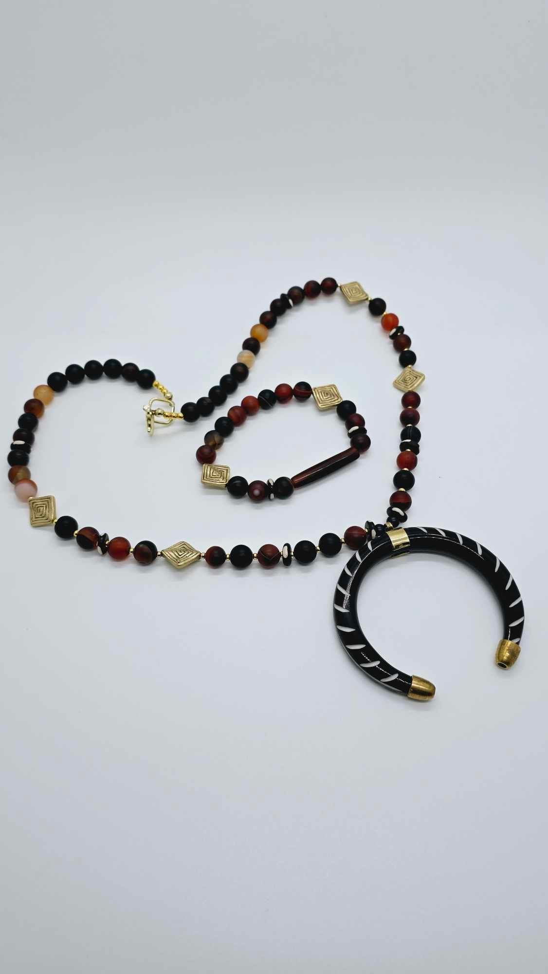 Matte Red line Agate necklace set! (1261 influencer)