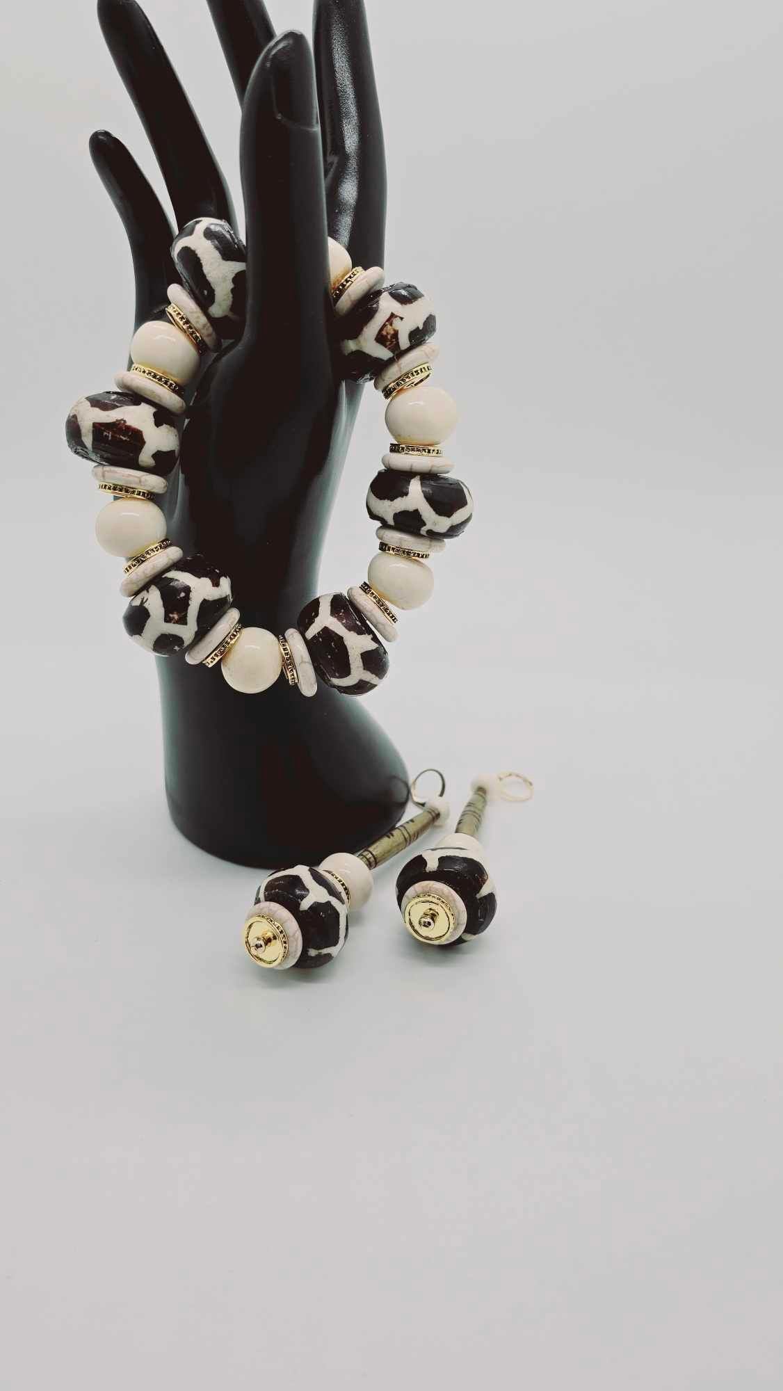 Black and white Batik bone bracelet and earrings set (Ethnix 1325)