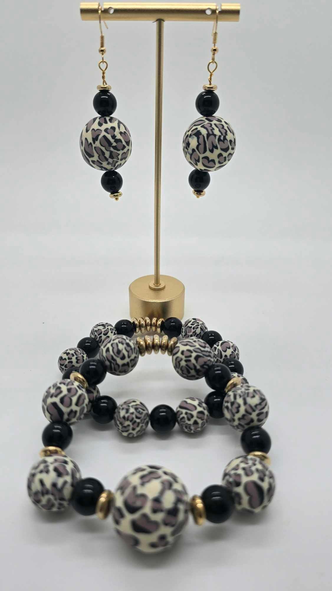 Leopard Clay Beads and Onyx Beads Bracelet and Earring set (Ethnix 1476)