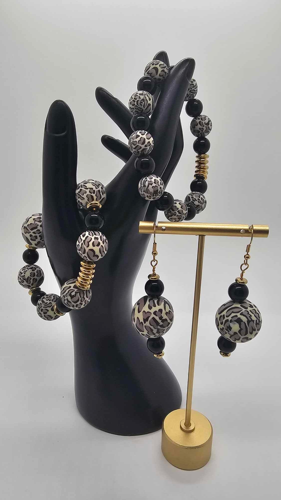 Leopard Clay Beads and Onyx Beads Bracelet and Earring set (Ethnix 1476)