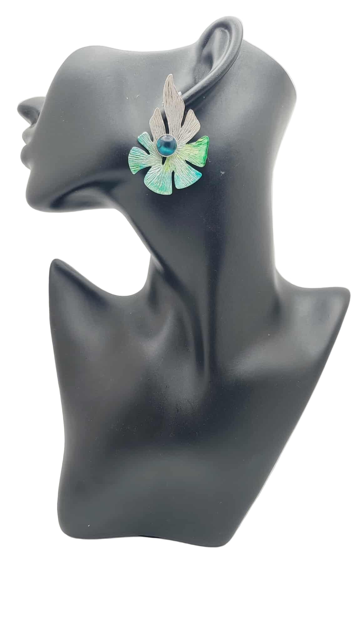 Verdant Flame Bloom Earrings (Short 1723)