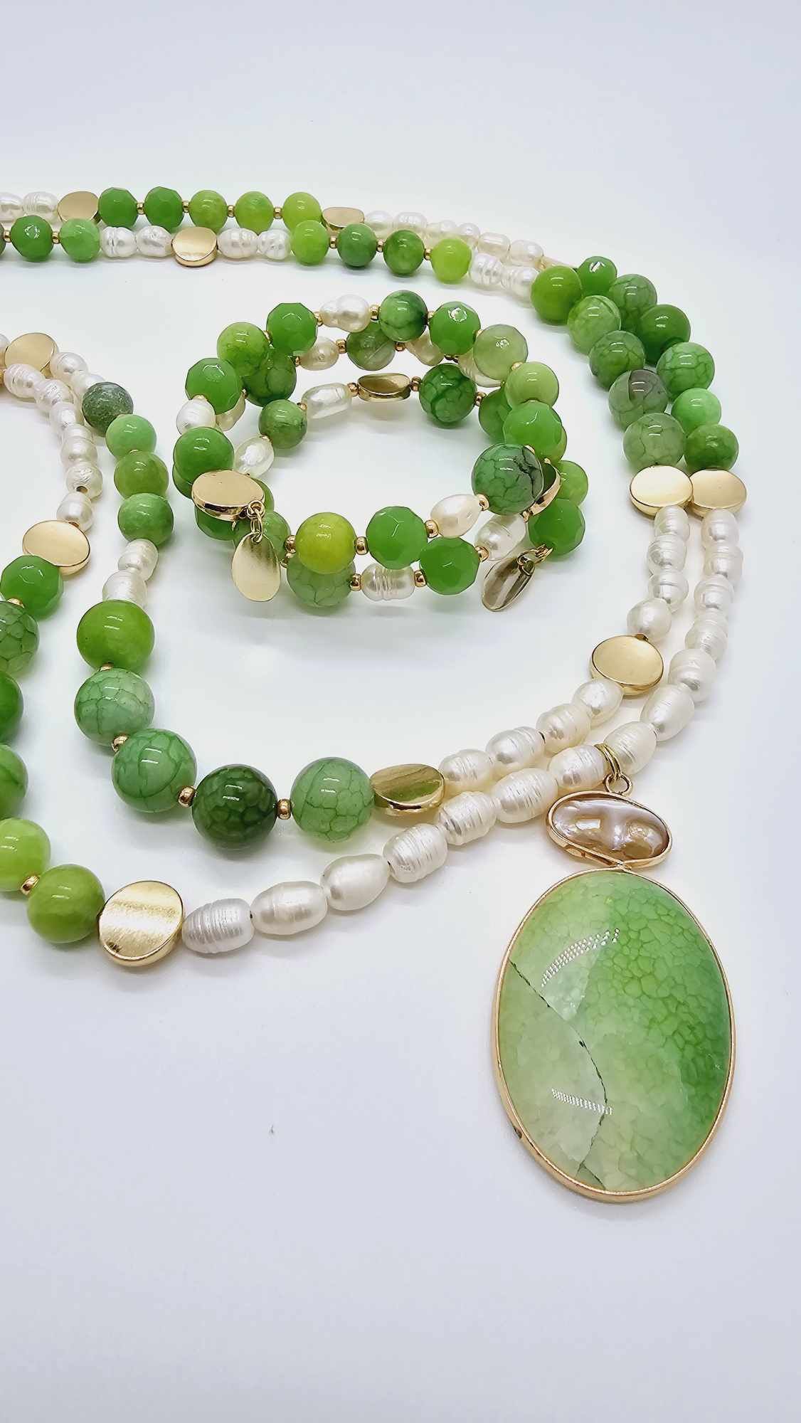 Green agate and freshwater pearl necklace set! (1245 Influencer)