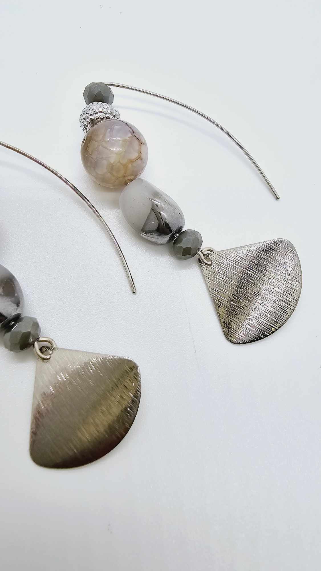 Silver beaded earrings! (1283 Mosaic)