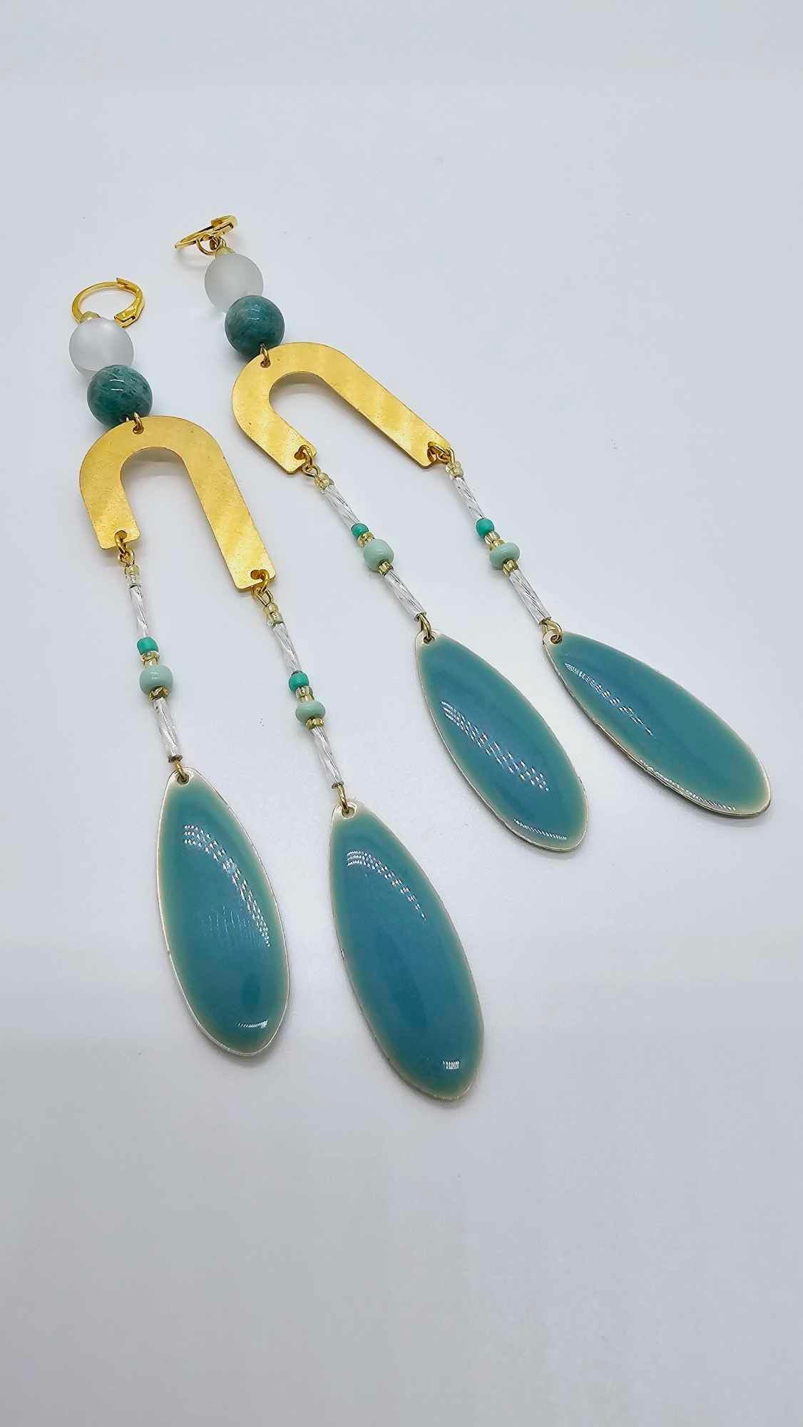 Seafoam green and gold earrings! (1286 Mosaic)