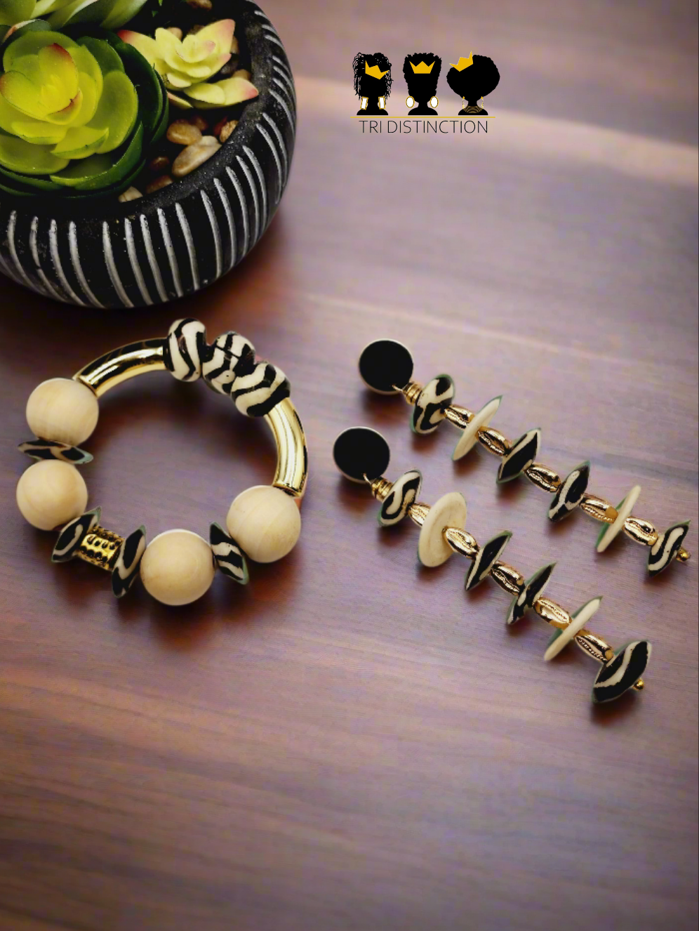 Batik bone earrings (Ethnix 1106)