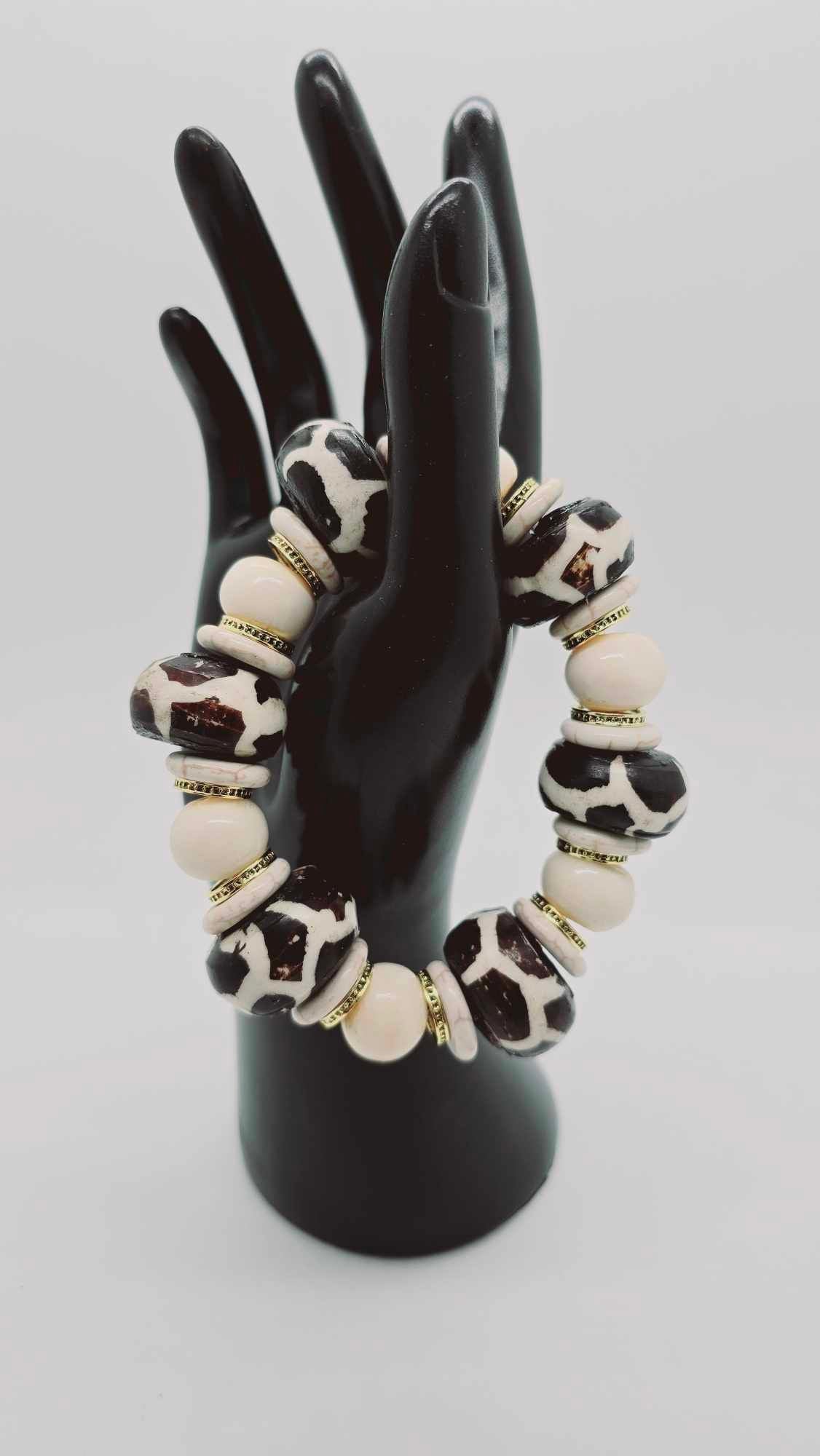 Black and white Batik bone bracelet and earrings set (Ethnix 1325)