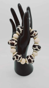 Black and white Batik bone bracelet and earrings set (Ethnix 1325)